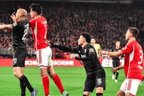 奥格斯堡需在对阵基尔中全力以赴()