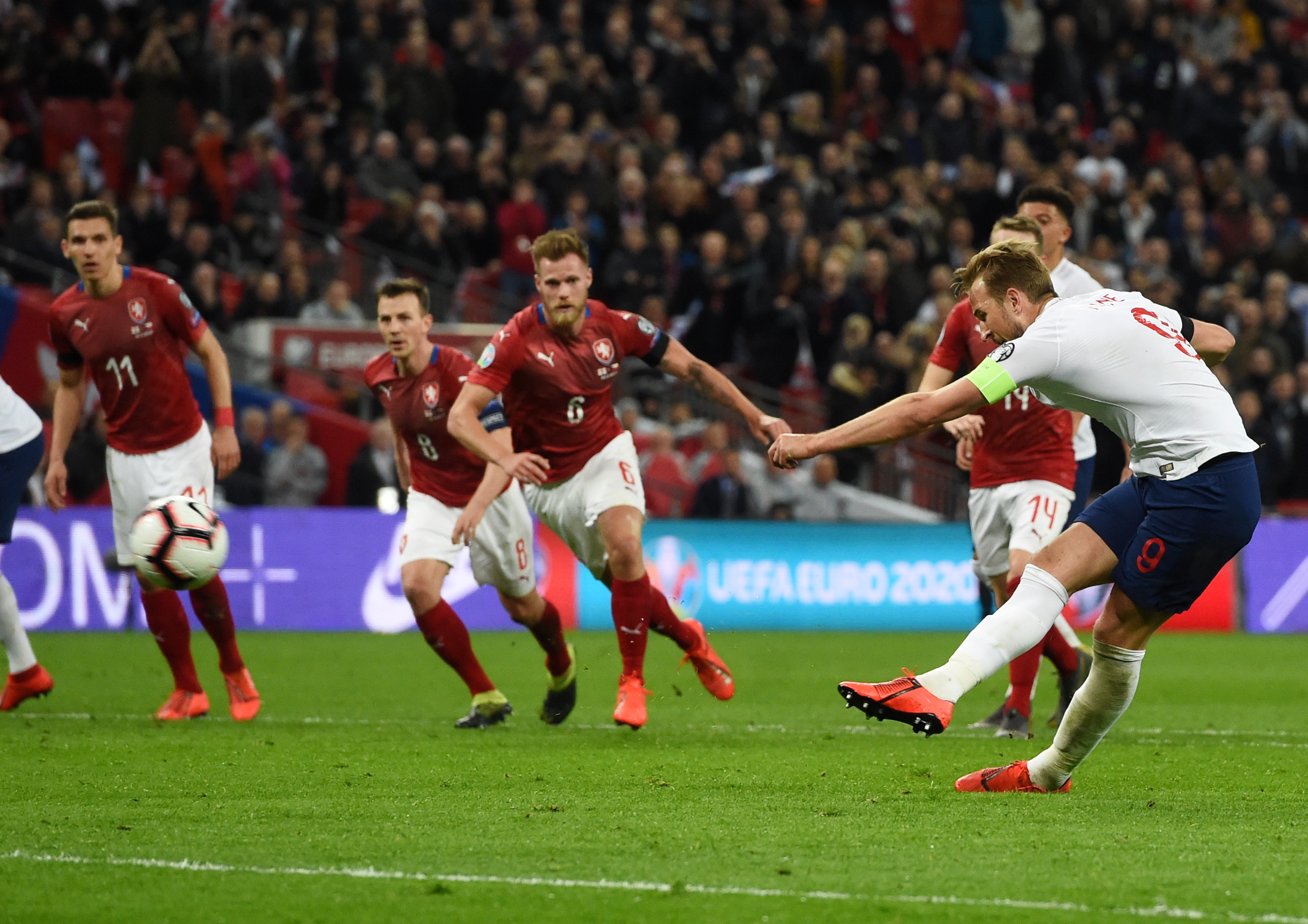 开云官方在线-捷克主场获得重要胜利锁定欧锦赛席位()  第1张