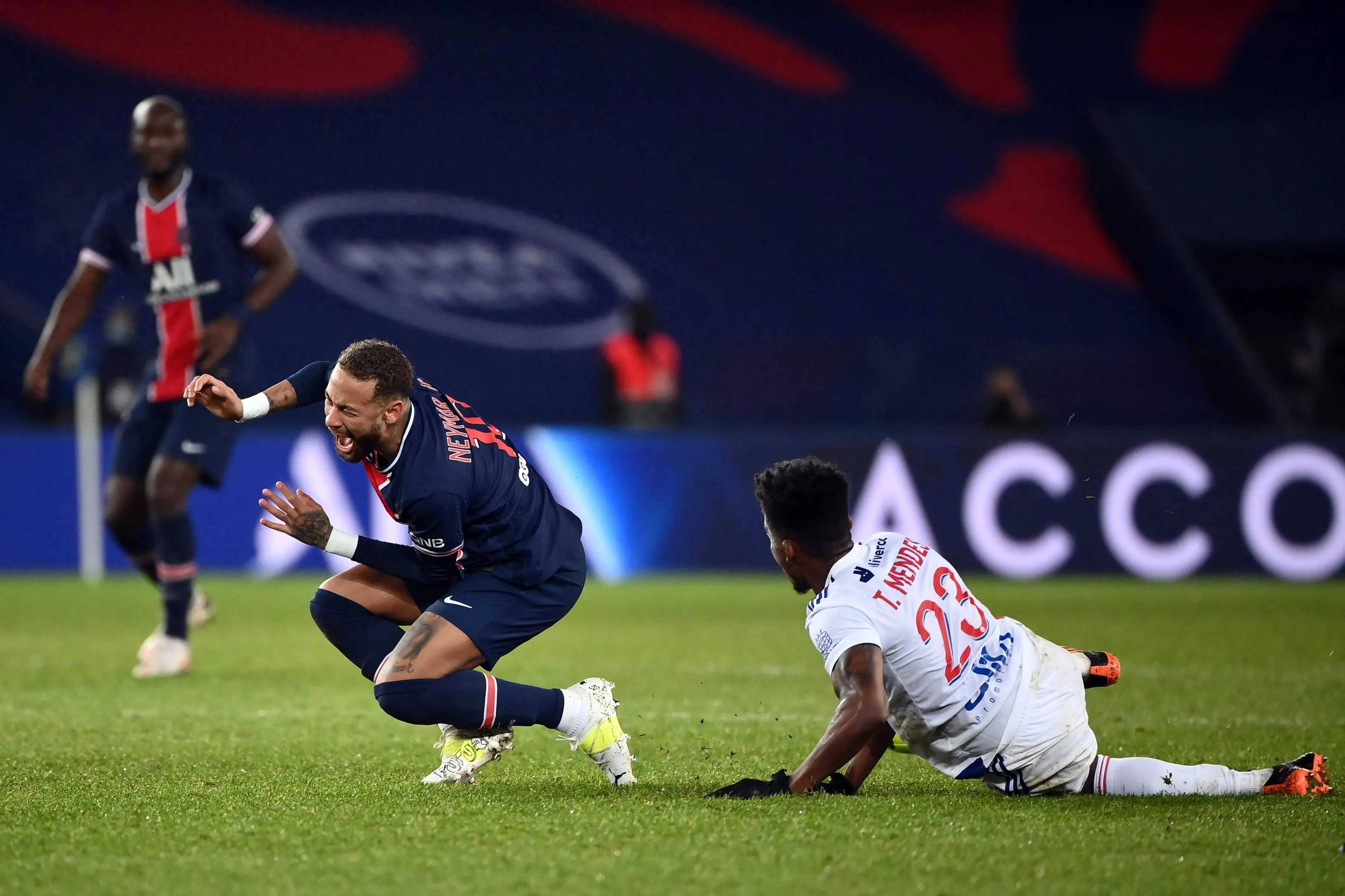 巴黎圣日耳曼逆转击败拜仁慕尼黑()  第2张